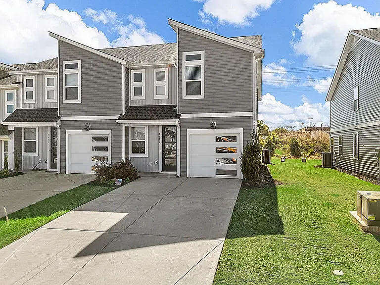 1415 Darrowby Way — Photo 4