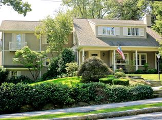 44 Drake Rd, Scarsdale, NY 10583