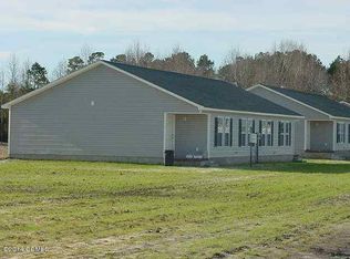 137 Golden Leaf Rd, Swansboro, NC 28584