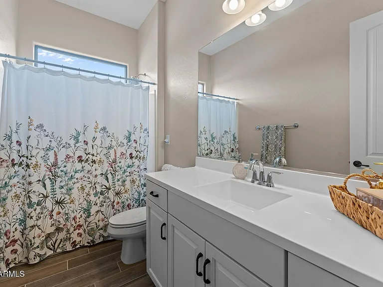4060 Old Orchard Dr — Photo 7