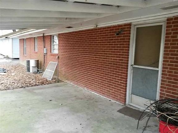 2nd image of 400 S East St