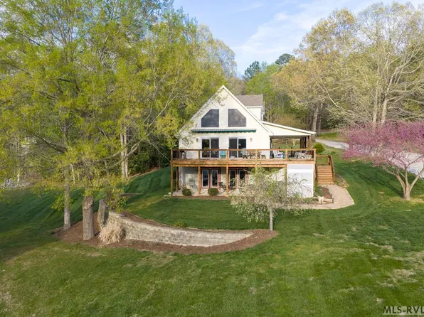 272 Brandon Ct, Bracey, VA 23919