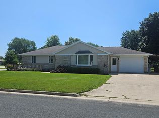 1602 Fremont St, Algoma, WI 54201