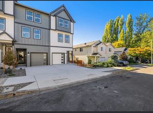 5834 SE 18th St, Gresham, OR 97080