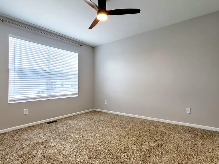 1533 Tall Grass Prairie Dr — Photo 9