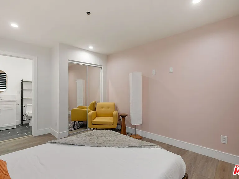 1341 N Mariposa Ave — Photo 57