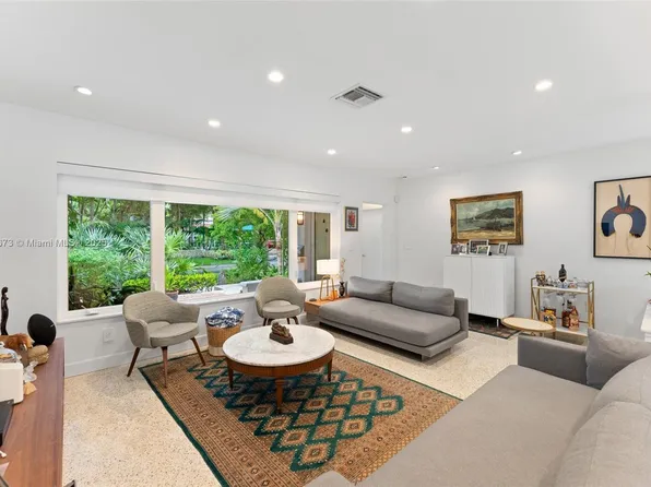 415 Garlenda Ave, Coral Gables, FL 33146