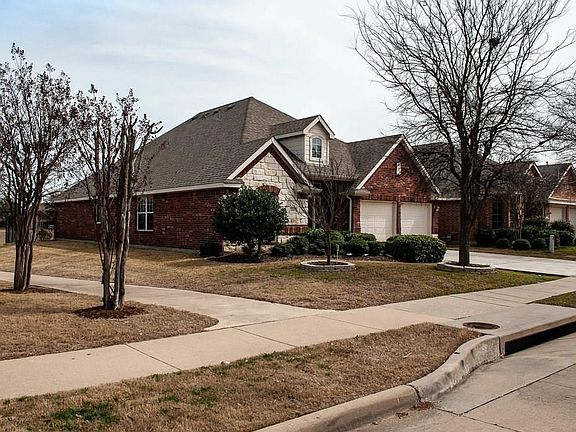 2nd image of 7020 Beacon Dr
