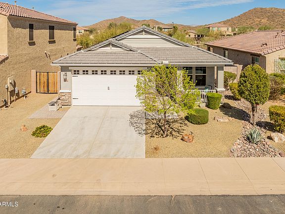 2nd image of 538 E PASARO Drive