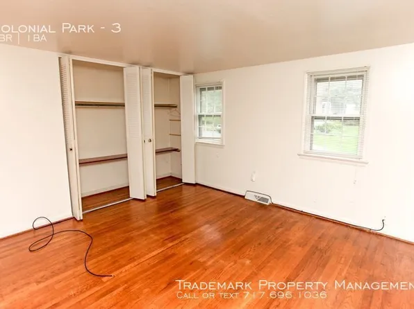 3 Colonial Park, New Holland, PA 17557