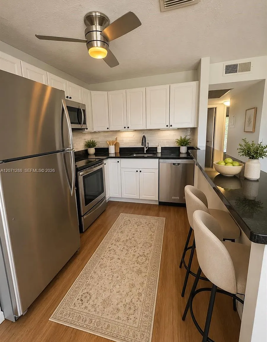 New Hampton At Century Vi — Photo 4