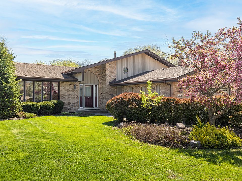 1st image of 13035 Meadowlark Ct