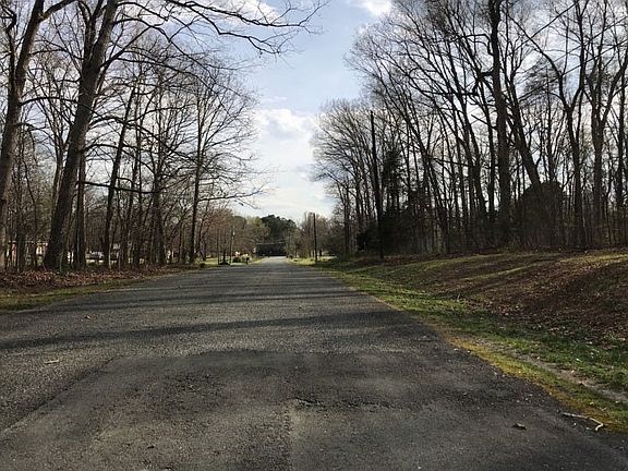 5th image of 2949-2957 Lake Dr
