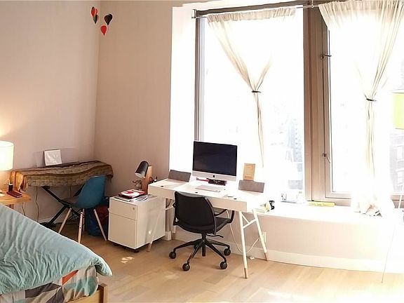 2nd image of 75 Wall St APT 32H