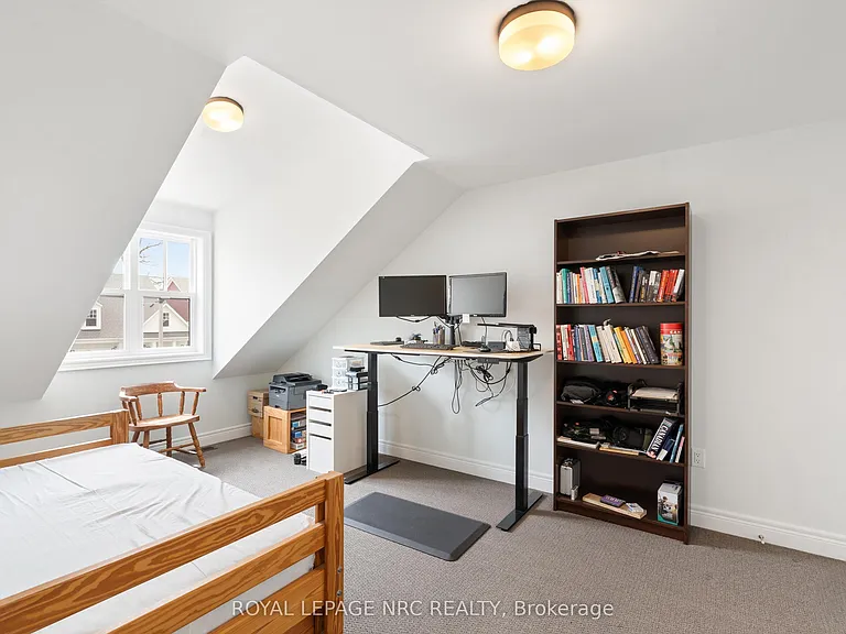 16 Paradise Grv — Photo 7