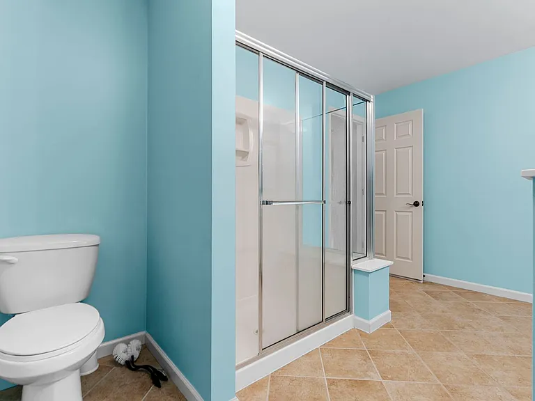 615 Derby Way Dr — Photo 52