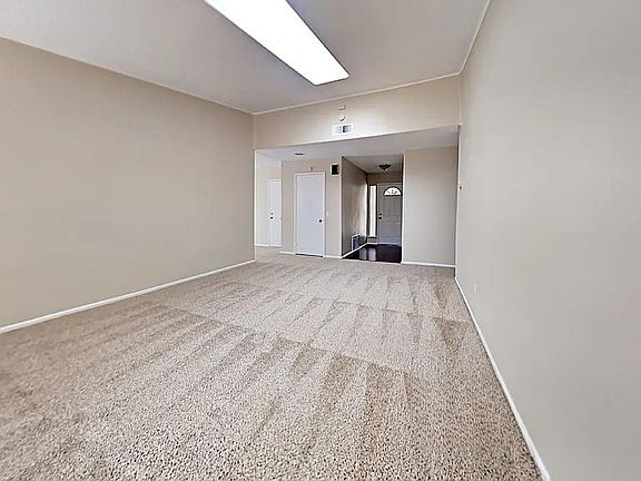 4th image of 315 Mulberry Glen Dr