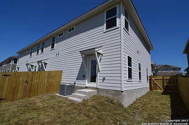 6403 Melanzane Ave #2 — Photo 14