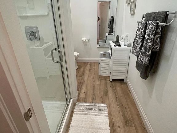 5th image of 355 New York Ave #8
