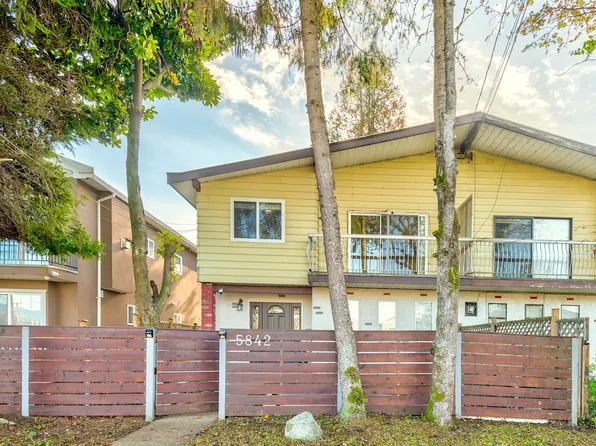 5842 Woodsworth St, Burnaby, BC V5G 1S7