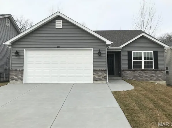 1649 Flagstaff Dr, Festus, MO 63028