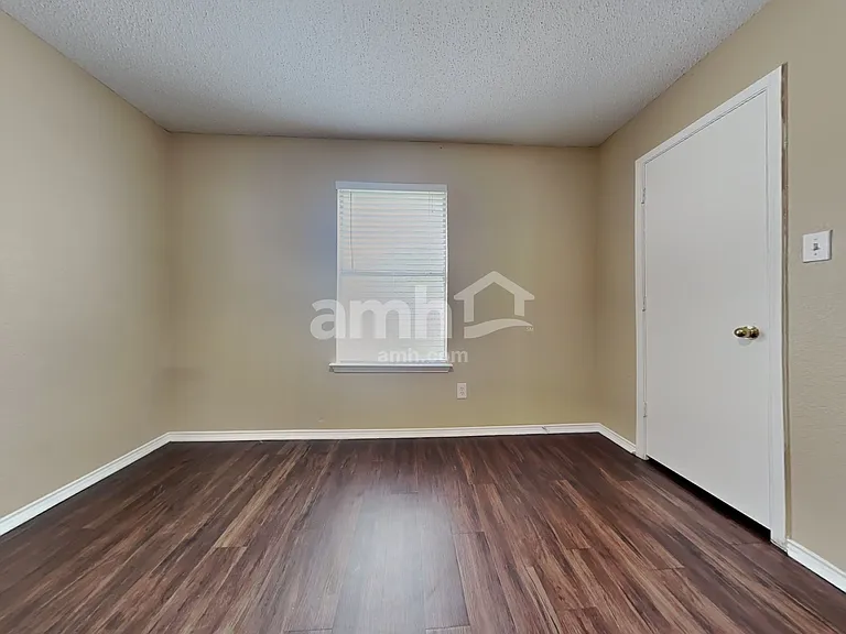 3235 Crystal Brook Ct — Photo 20