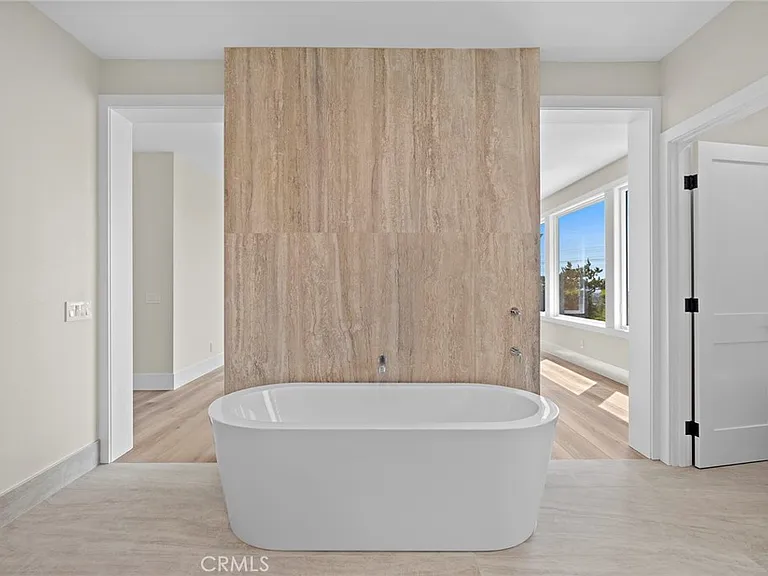 22661 Sweetmeadow — Photo 32
