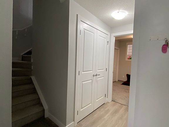 3rd image of 1142 Sage Hill Grv NW