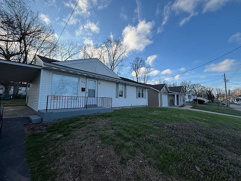 6118 Hancock Ave — Photo 1