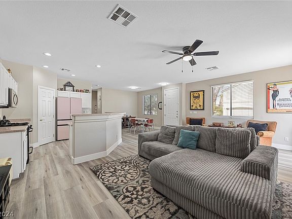4th image of 6263 Ordaz Ave Unit 103