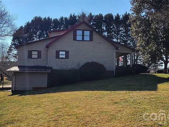 4th image of 2604 Country Acres Pl