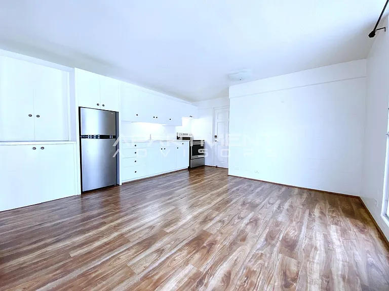 1703 Citron St — Photo 4