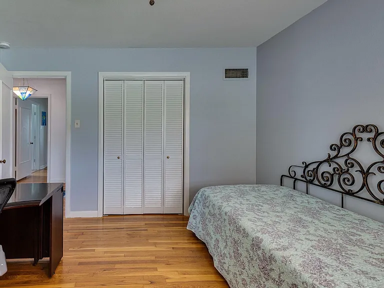 4240 Westmont Ct — Photo 20