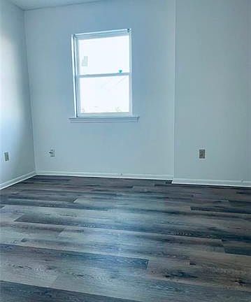 4th image of 632 Vouray Dr #C