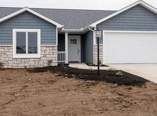 708 Grand Teton Pl, Ligonier, IN 46767