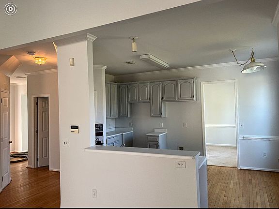 4th image of 7 N Orchard Farms Ave
