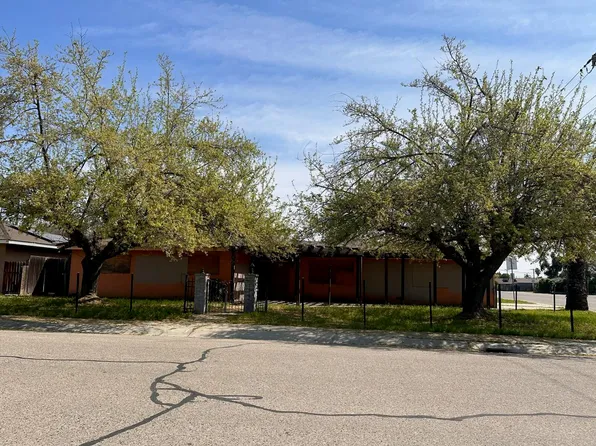 1138 S Valley Street, Visalia, CA 93277