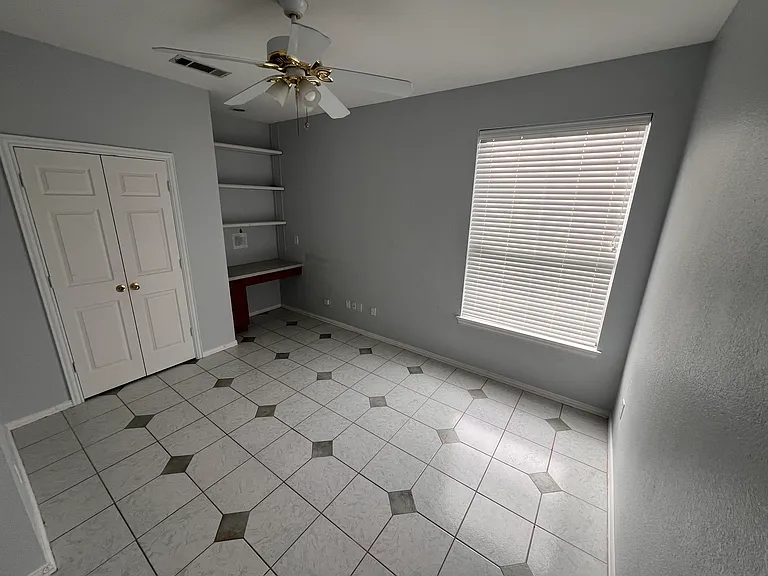 411 Chatham St — Photo 12