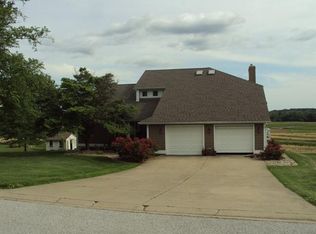 2105 Lerin Ln, Marion, IL 62959