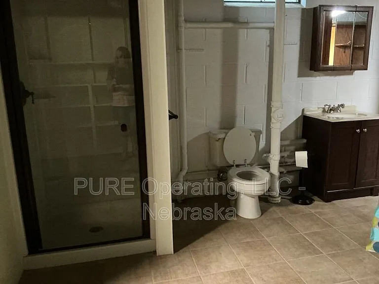7602 Parker St — Photo 19