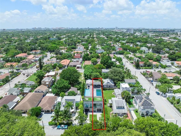 1120 SW 13th Ave, Miami, FL 33135