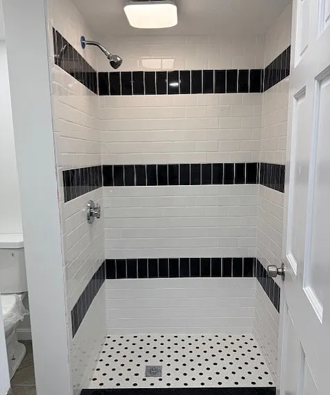 49 W Central St #1 — Photo 9