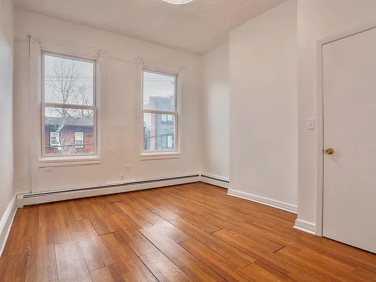 119 Zabriskie St #3 — Photo 6