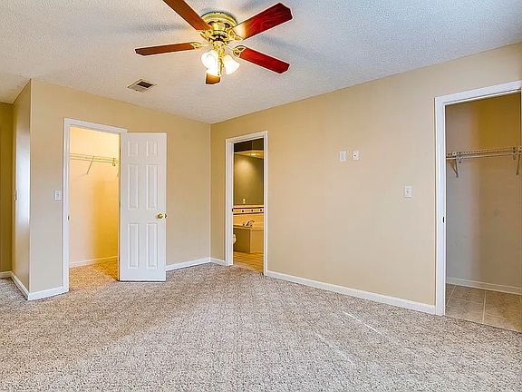 2nd image of 6004 Count Turf Dr