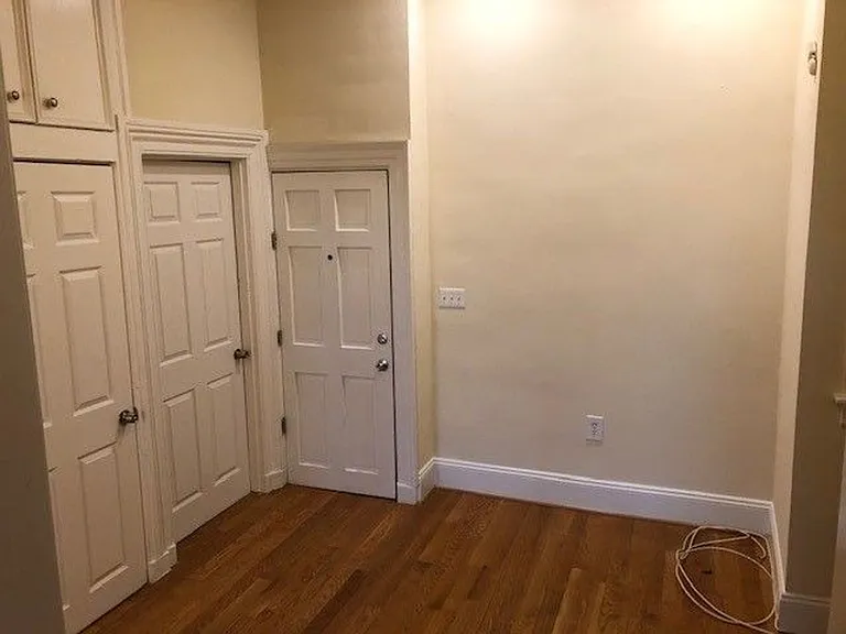 1318 Eutaw Pl — Photo 6