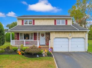 279 Madison Hill Rd, Clark Twp., NJ 07066
