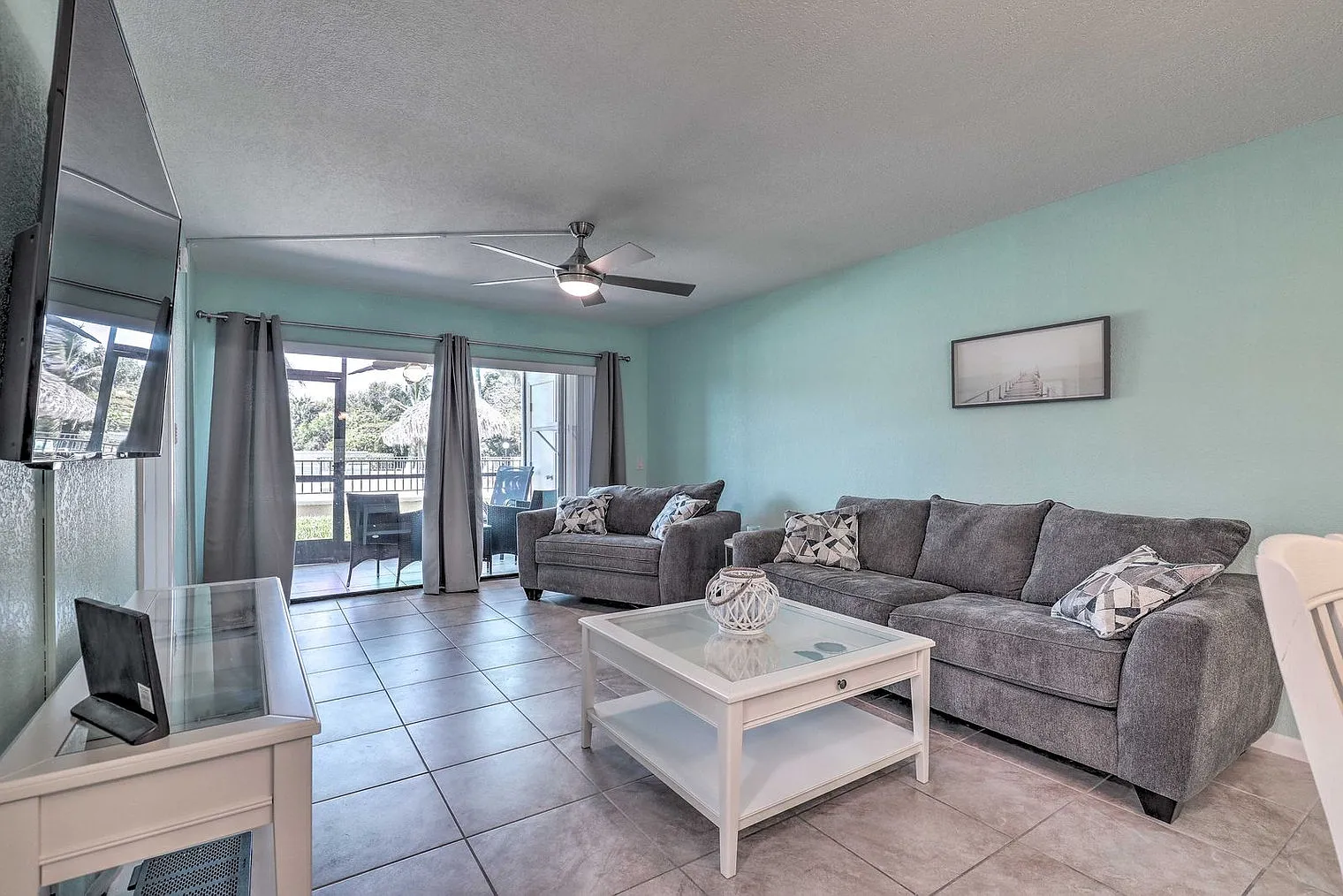 1 bed, 1.0 bath, 721 sqft, $2,967 — Photo 1