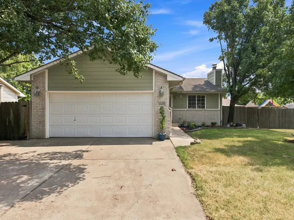 1645 S Lark Ct, Wichita, KS 67209