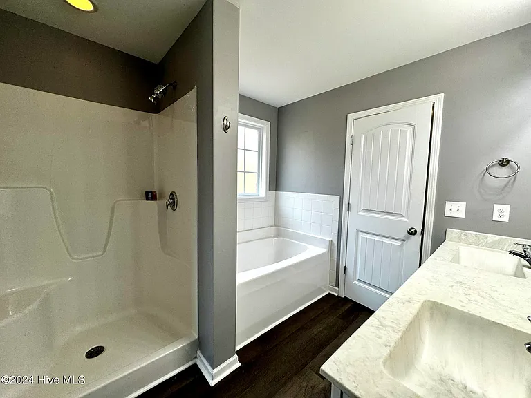 9393 Cassadine Ct — Photo 11