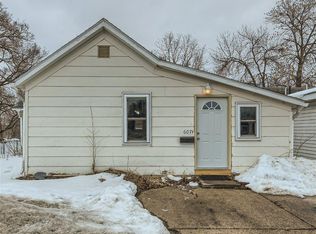 607 1st Ave E, Shakopee, MN 55379